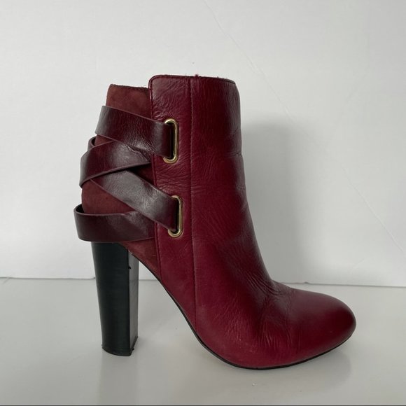 Isola Red Talen Heeled Booties 7.  Super cute.  Just too small for me - Picture 3 of 8